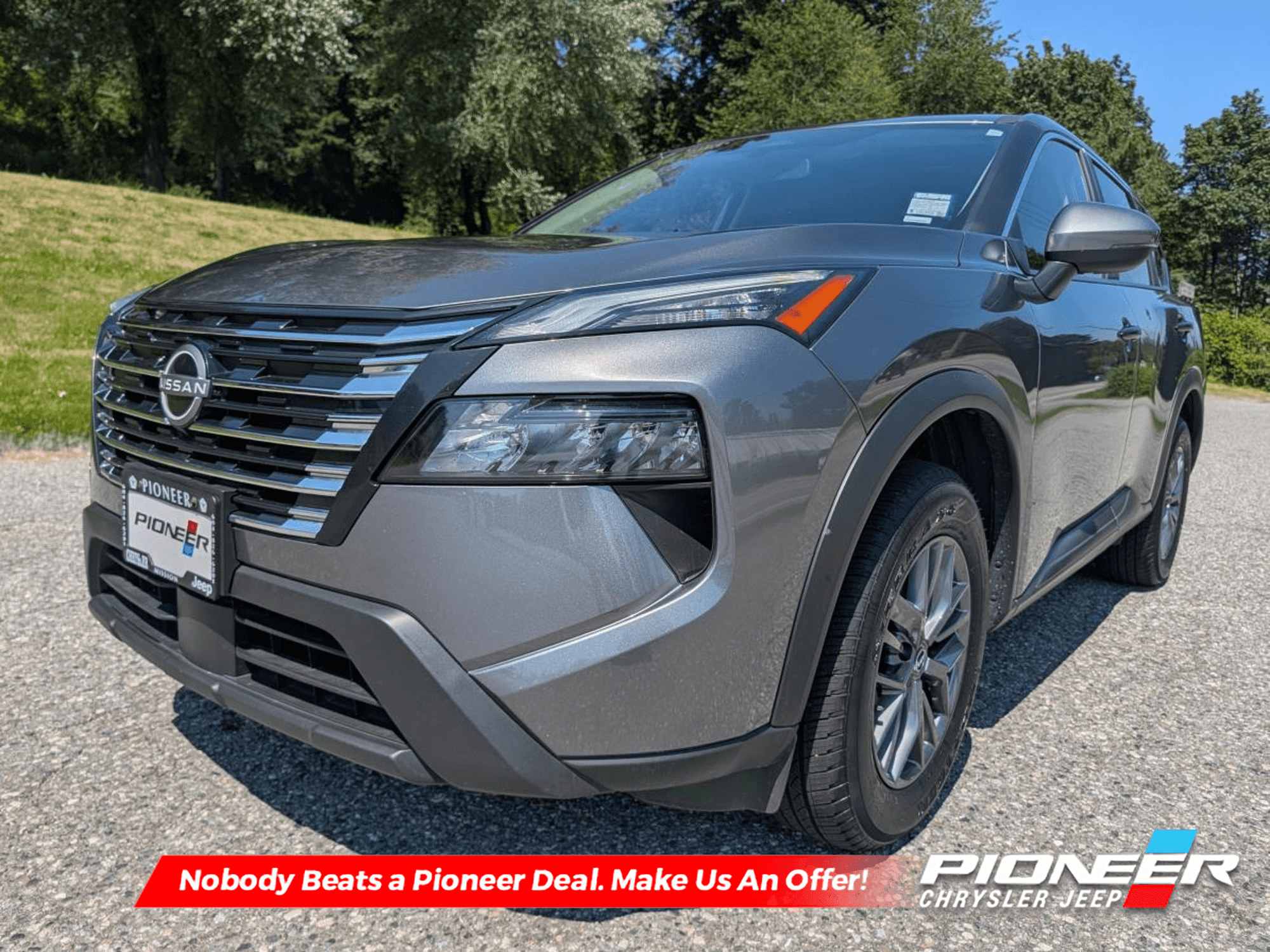 2025 Nissan Rogue S - Alloy Wheels - Heated Seats