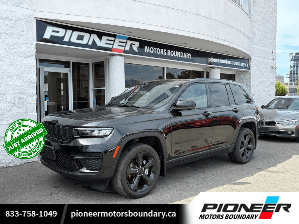 2024 Jeep Grand Cherokee Altitude Blacked-Out Altitude 4X4 SUV