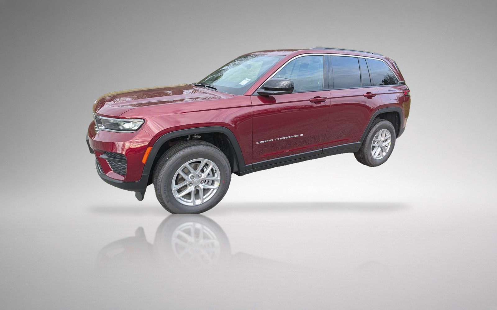 2025 Jeep Grand Cherokee Laredo Sunroof