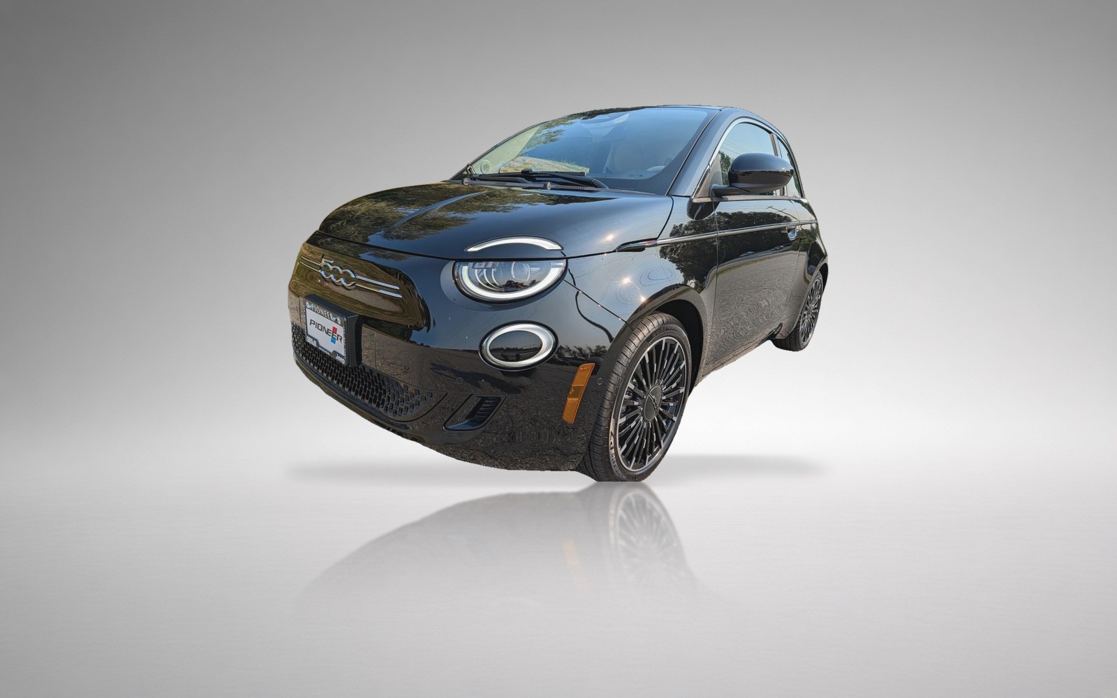2026 Fiat 500e Icona