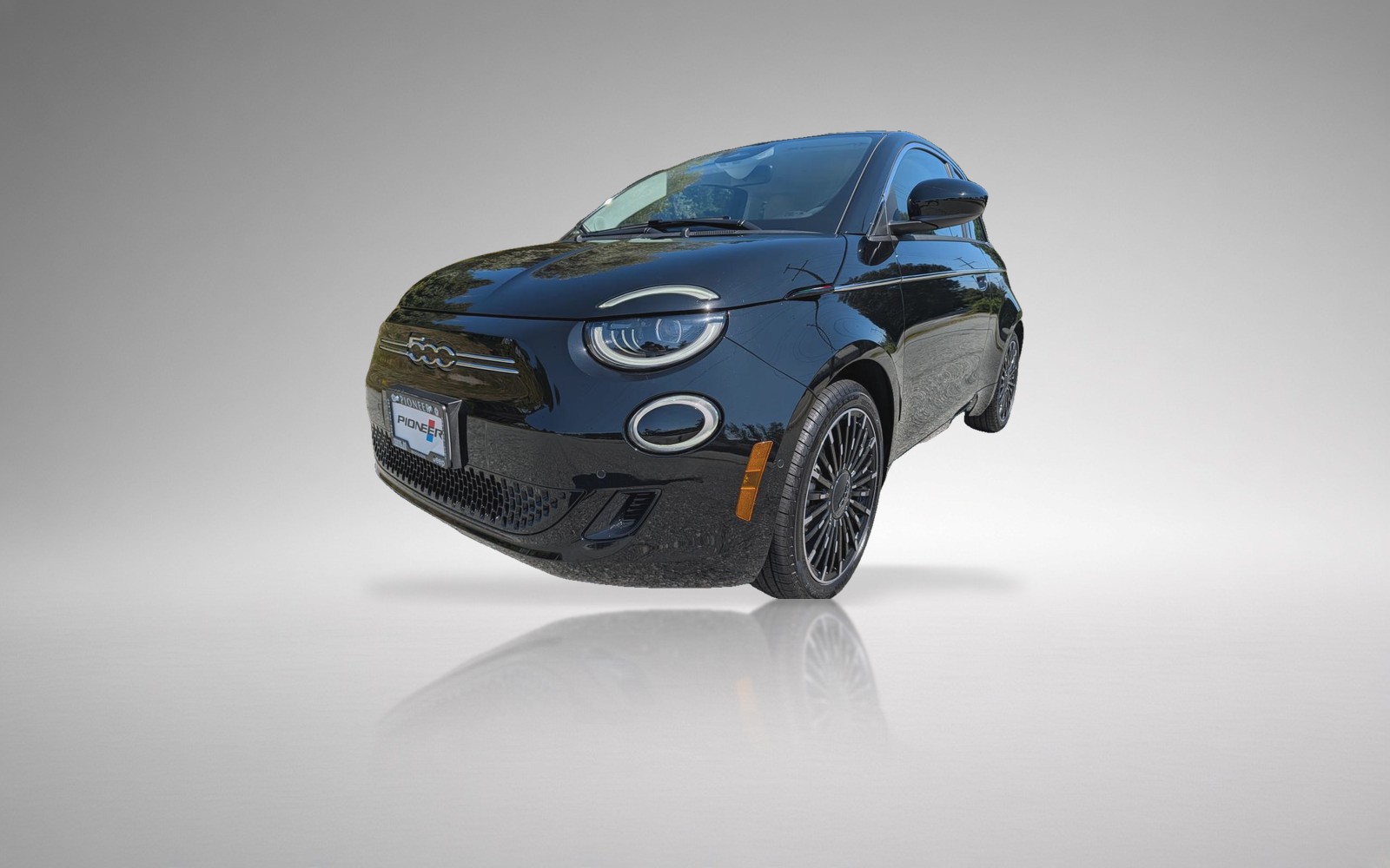 2026 Fiat 500e Icona