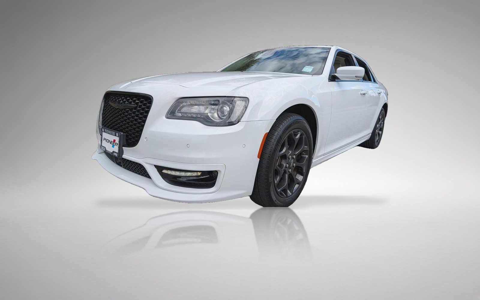 2022 Chrysler 300 Touring Awd