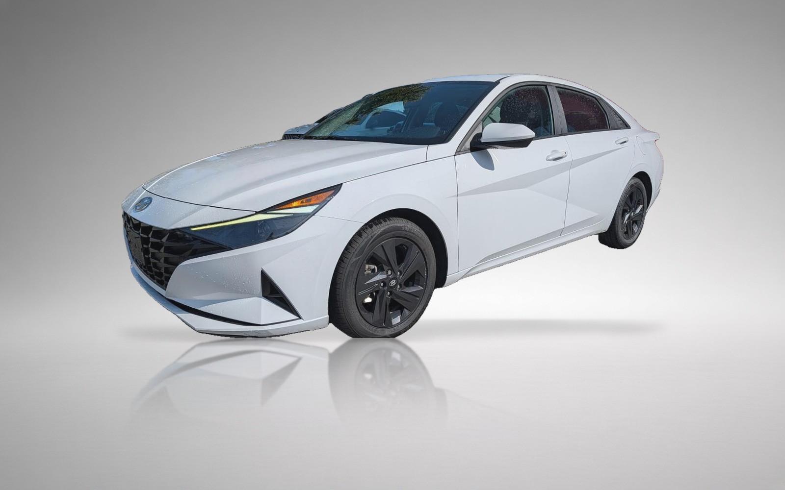 2022 Hyundai Elantra Preferred IVT w/Sun &amp; Tech Package